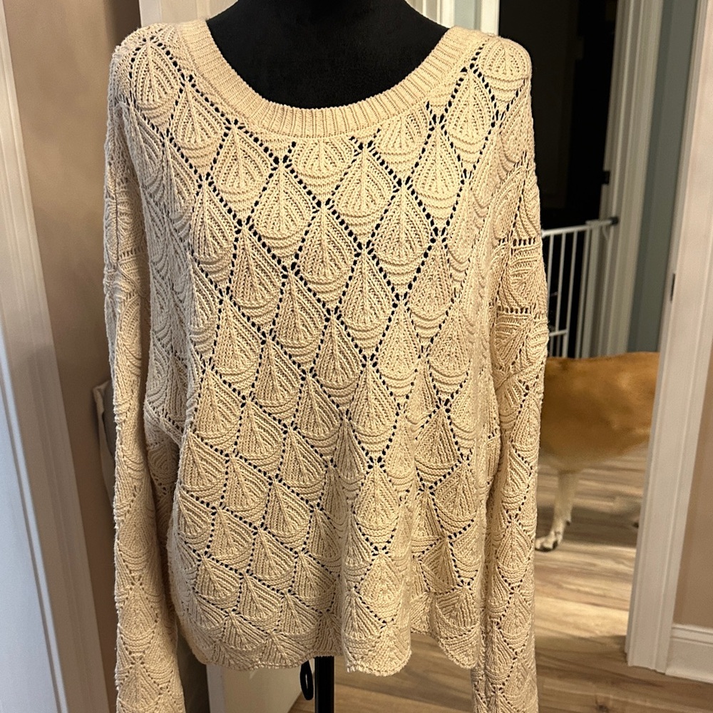 Jessica Simpson Cream Leaf Design Sweater
